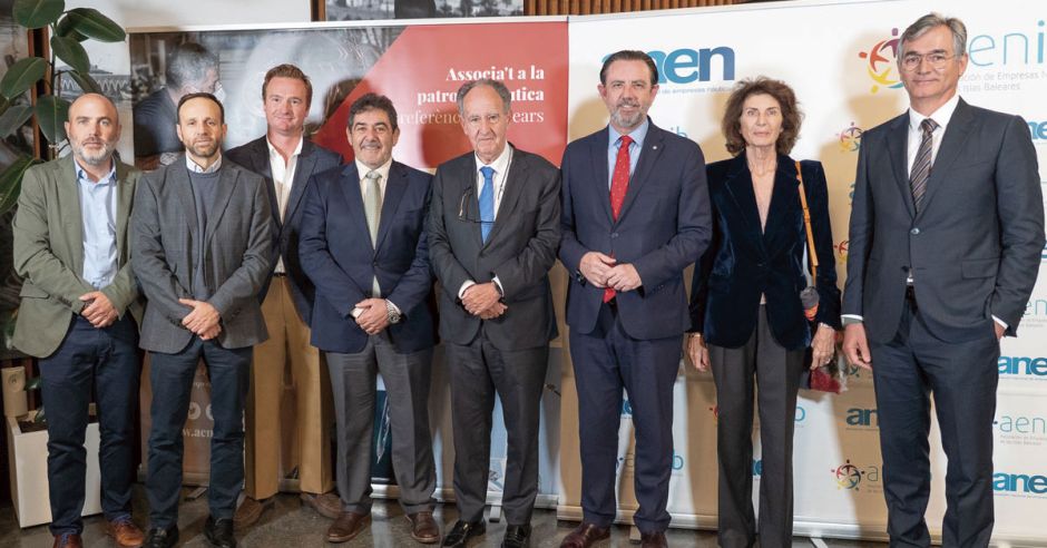 AENIB entrega los galardones del sector náutico en la XVII Gala del Mar