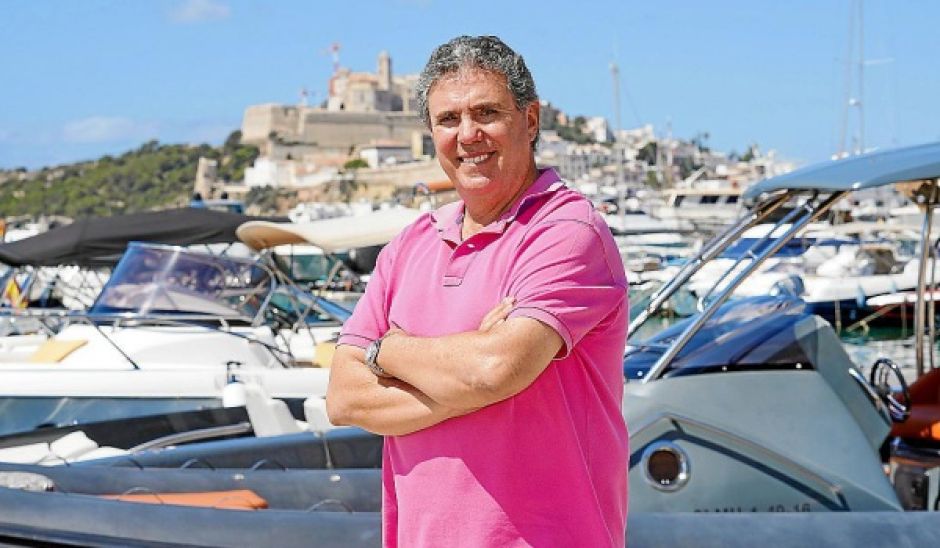 Hay que comprar un barco con un año de antelación